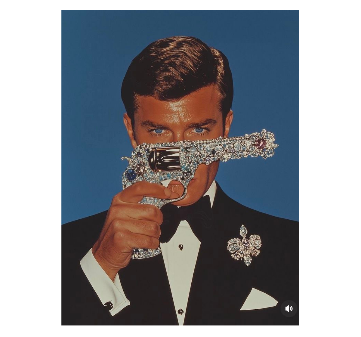 Roger Moore - James Bond